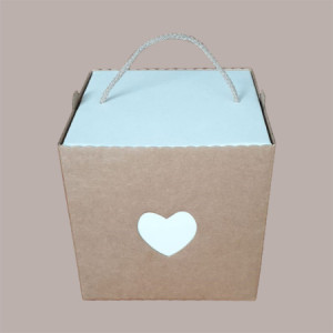 5 Pz Scatola per Confezione Regalo Porta Panettone Alto in Cartoncino Avana grafica Cuore 210x210H210mm